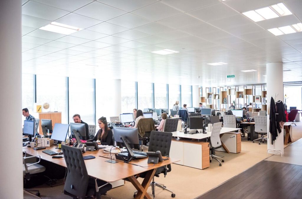 Call center call routing